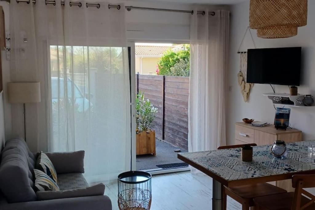 Appartement 2 Pieces, 1 Chambre, Terrasse Gujan-Mestras Ngoại thất bức ảnh